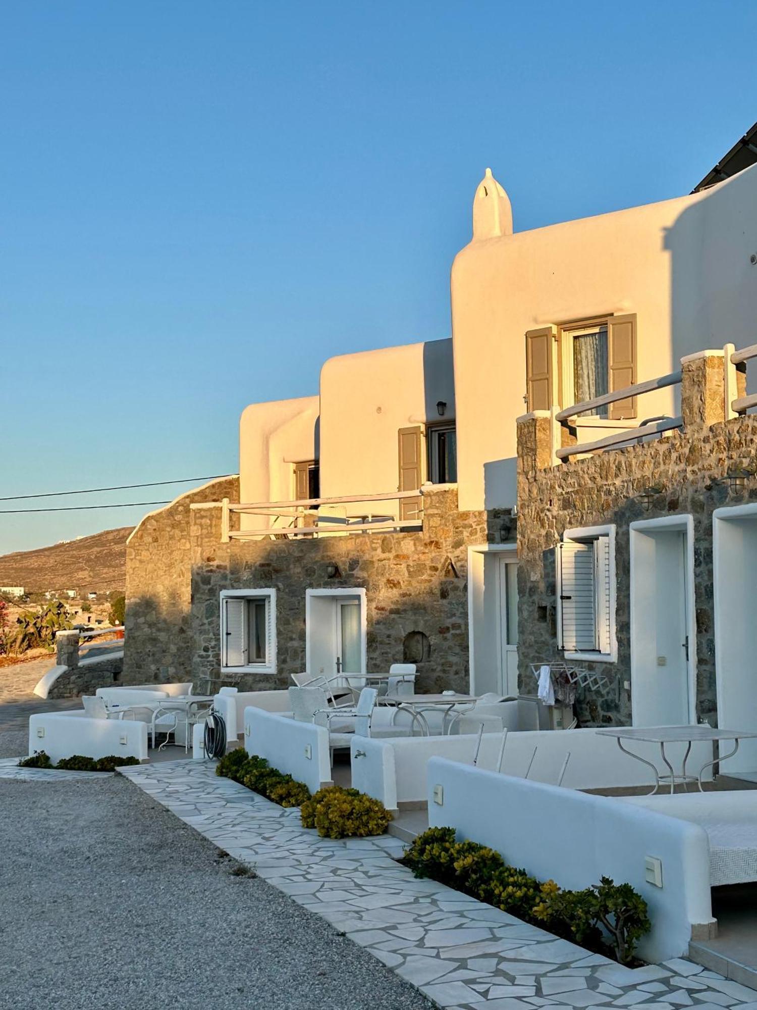 Eleni'S Village Suites Klouvas Exterior photo