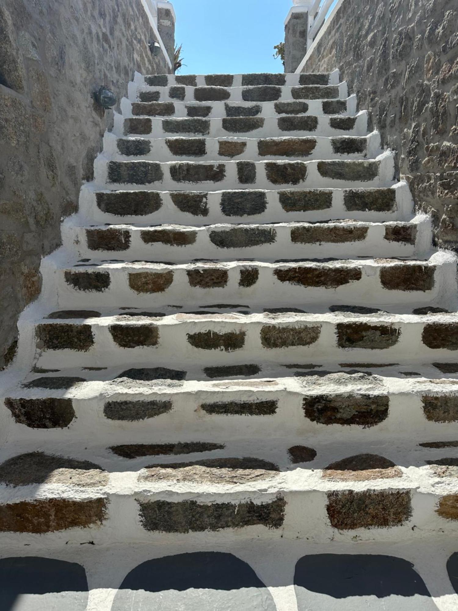 Eleni'S Village Suites Klouvas Exterior photo