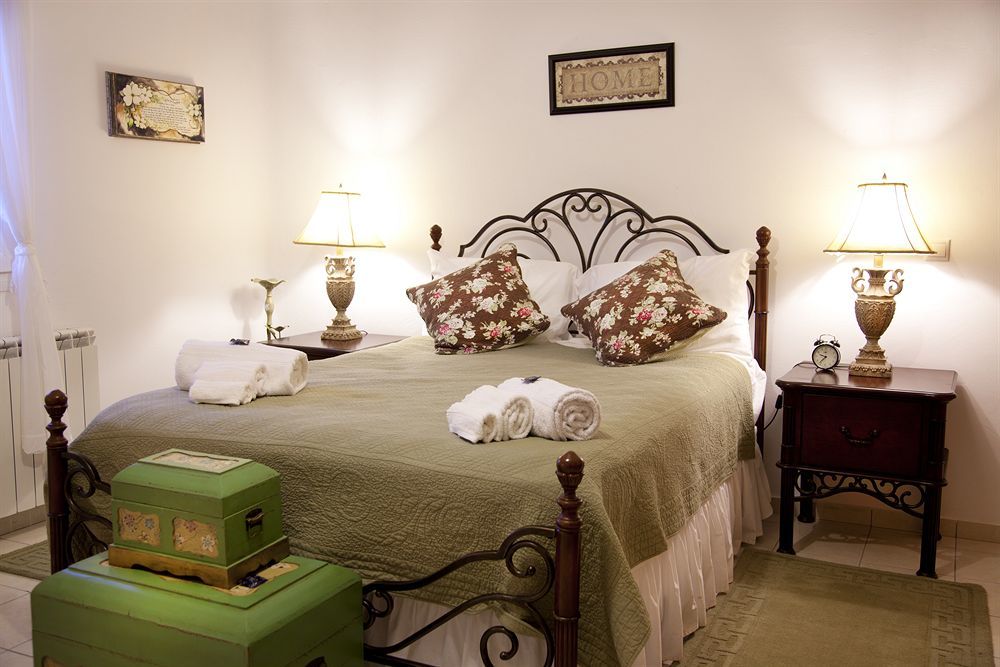 Eleni'S Village Suites Klouvas Exterior photo